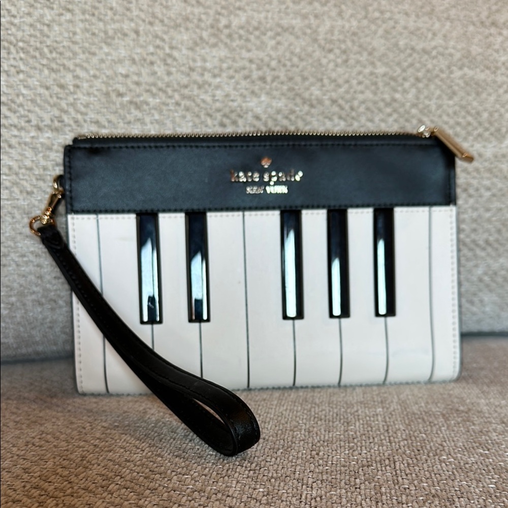 Kate Spade Black and White Piano Wristlet